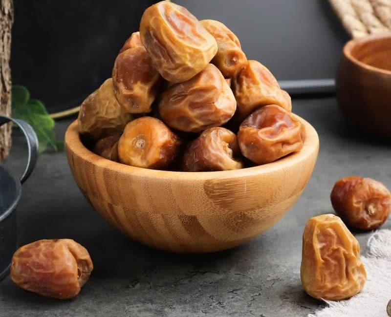 فروش خرما زاهدی دشتستان با هر تناژی + قیمت تولید کننده